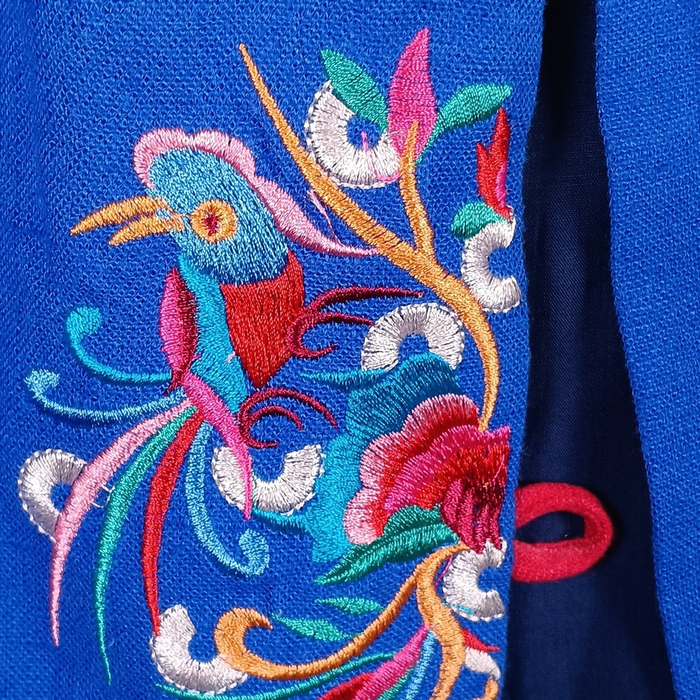 Blue Embroidered Asian Jacket with Floral Accents Size Xl - Picture 5 of 14